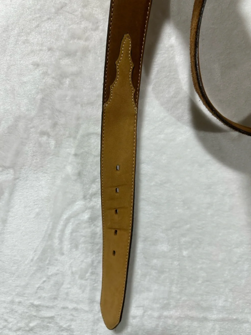 Cody James Two toned Leather Belt with Silver Buckle like new condition size 44